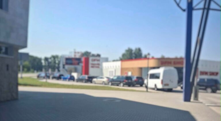 Trafic intens la punctul de trecere a frontierei Sculeni