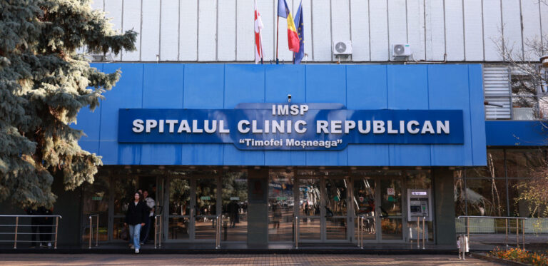 Spitalul Clinic Republican „Timofei Moșneaga”, explicații privind veniturile angajaților: Salariile nu au fost reduse, modificările au vizat bonusurile de performanță