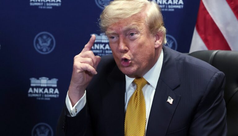 Donald Trump spune că este supărat pe NATO și anunță că a ordonat întreruperea tuturor schimburilor comerciale cu Spania