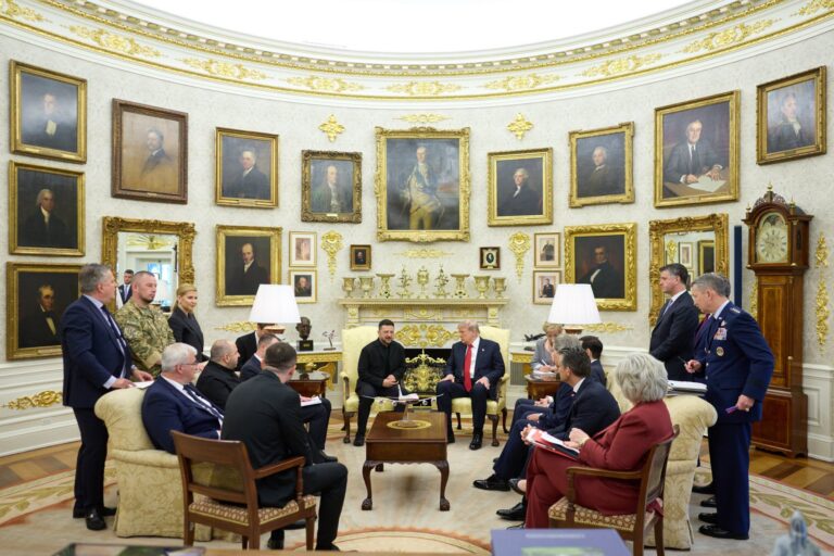 Zelenski și Trump au discutat în Biroul Oval despre producția de rachete Patriot în Ucraina