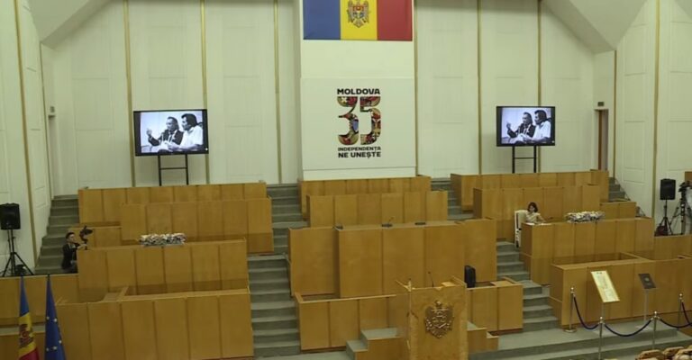 (LIVE) Ședința solemnă a Parlamentului, dedicată celor 35 de ani de la proclamarea Independenței R. Moldova