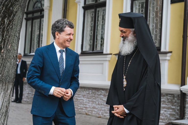 (FOTO) Președintele României, vizită la Mitropolia Basarabiei