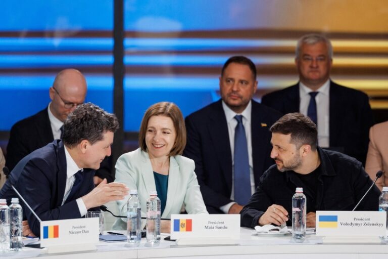 Președinții Nicușor Dan și Volodimir Zelenski, așteptați la Chișinău de Ziua Independenței R. Moldova