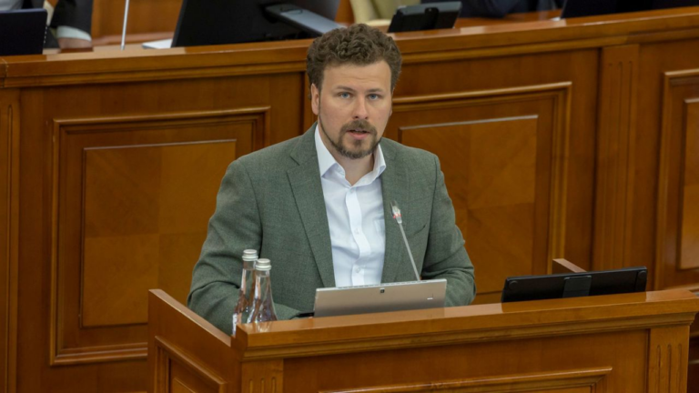 Reforma Restart a Ministerului Educației face un pas înapoi