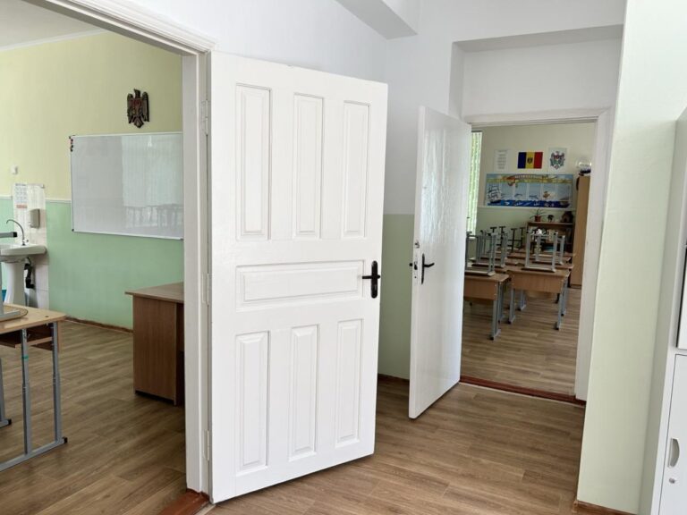 Lipsa sediilor proprii rămâne una dintre problemele cu care se confruntă școlile românești din regiunea transnistreană
