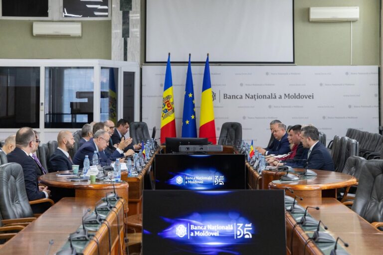 Extinderea cooperării dintre BNM și BNR, discutată la Chișinău