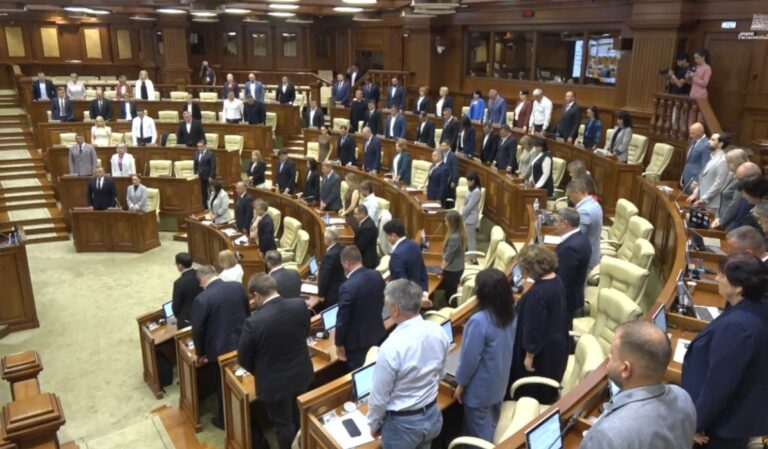 Moment de reculegere în Parlament după tragedia de la Măgdăcești