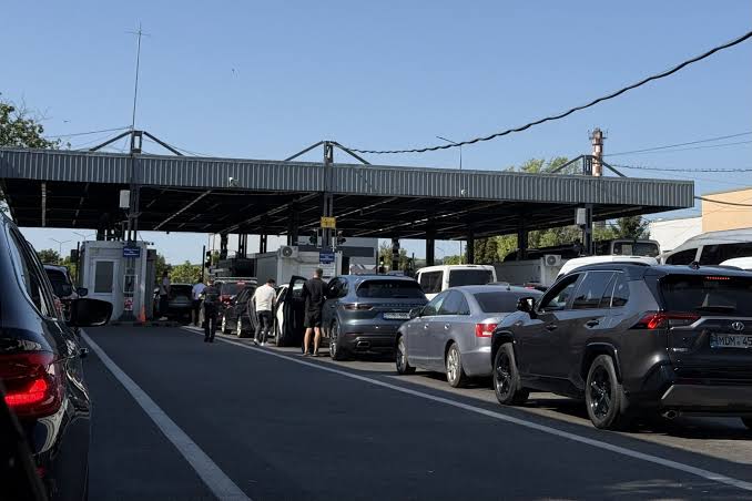 Trafic majorat la PTF Palanca: Poliția de Frontieră recomandă un punct alternativ