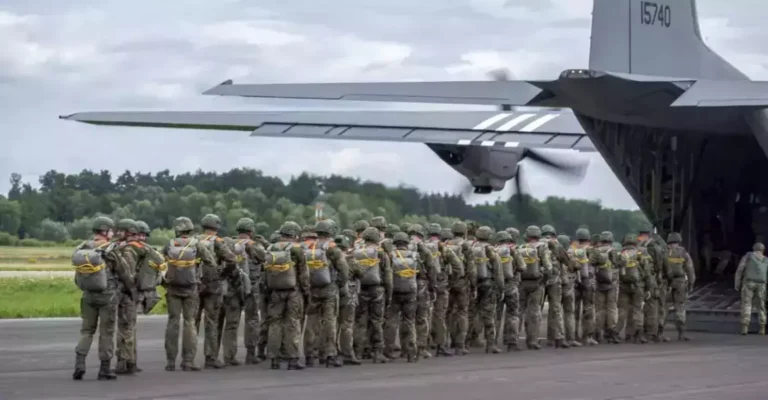 SUA ar putea retrage zeci de mii de militari din Europa