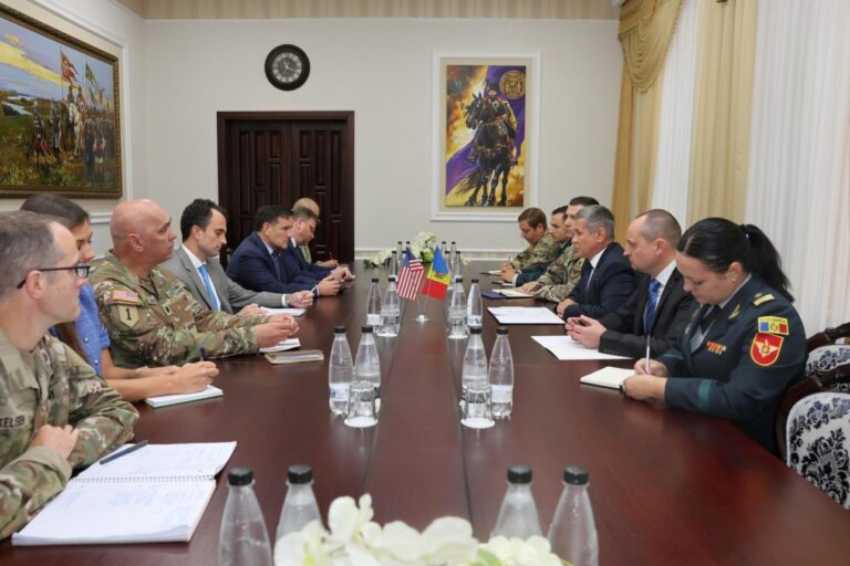 Cooperarea dintre R. Moldova și SUA în domeniul apărării, discutată la Chișinău