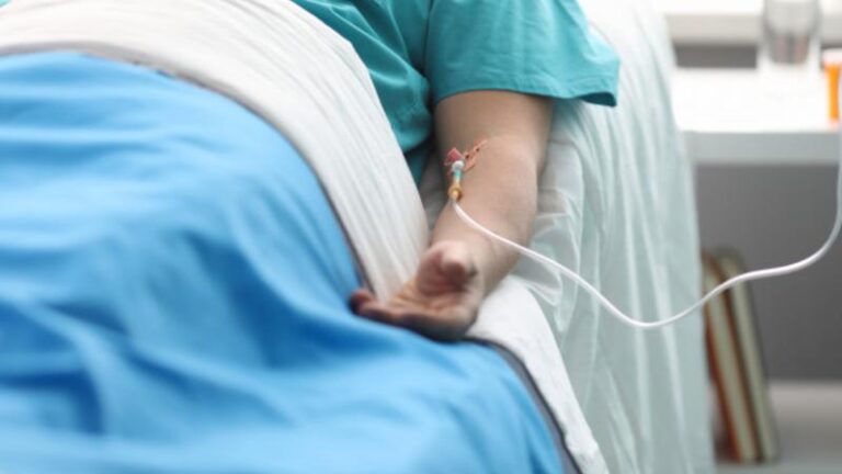Caz de toxiinfecție alimentară la Florești: Mai multe persoane afectate