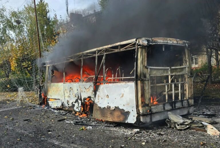 Cel puțin 30 de oameni au murit în urma unui atac rusesc asupra unui autobuz din Kramatorsk